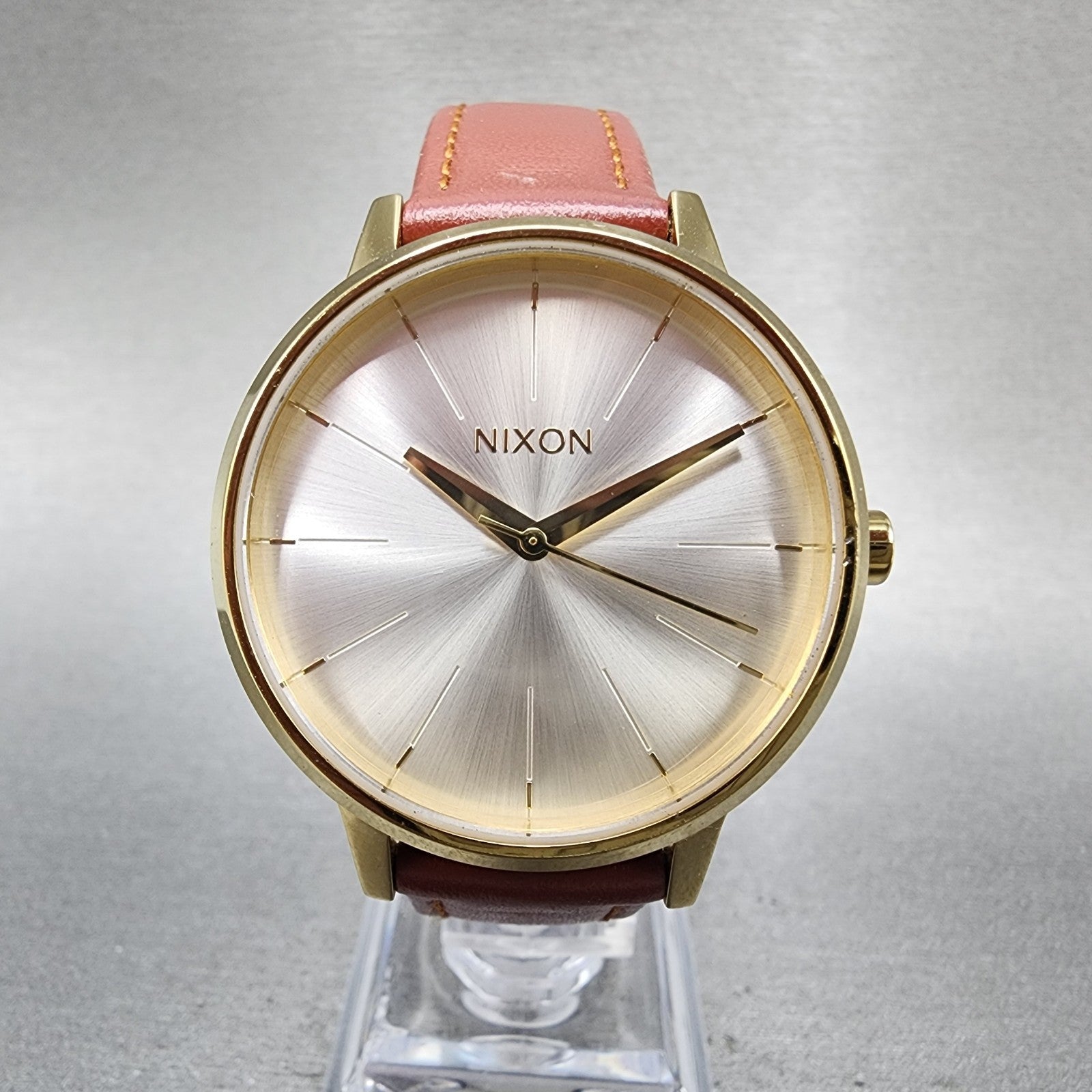 Nixon Kensington Watch Women 37mm Silver Dial Gold Tone Round New Battery0