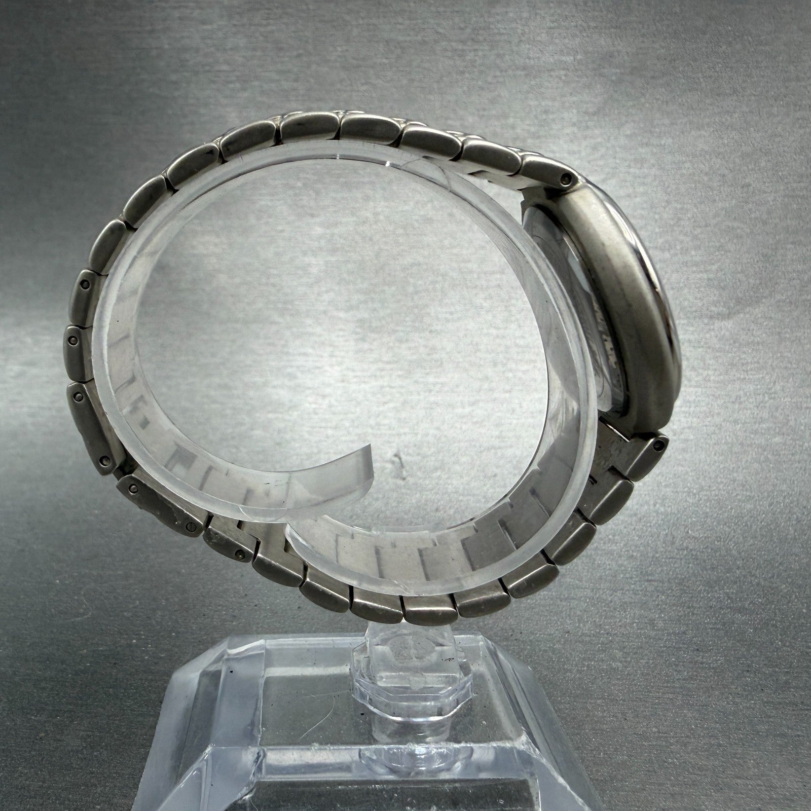 Givenchy Watch Men 32mm Blue Dial Silver Tone Round SY.18.XV New Battery8