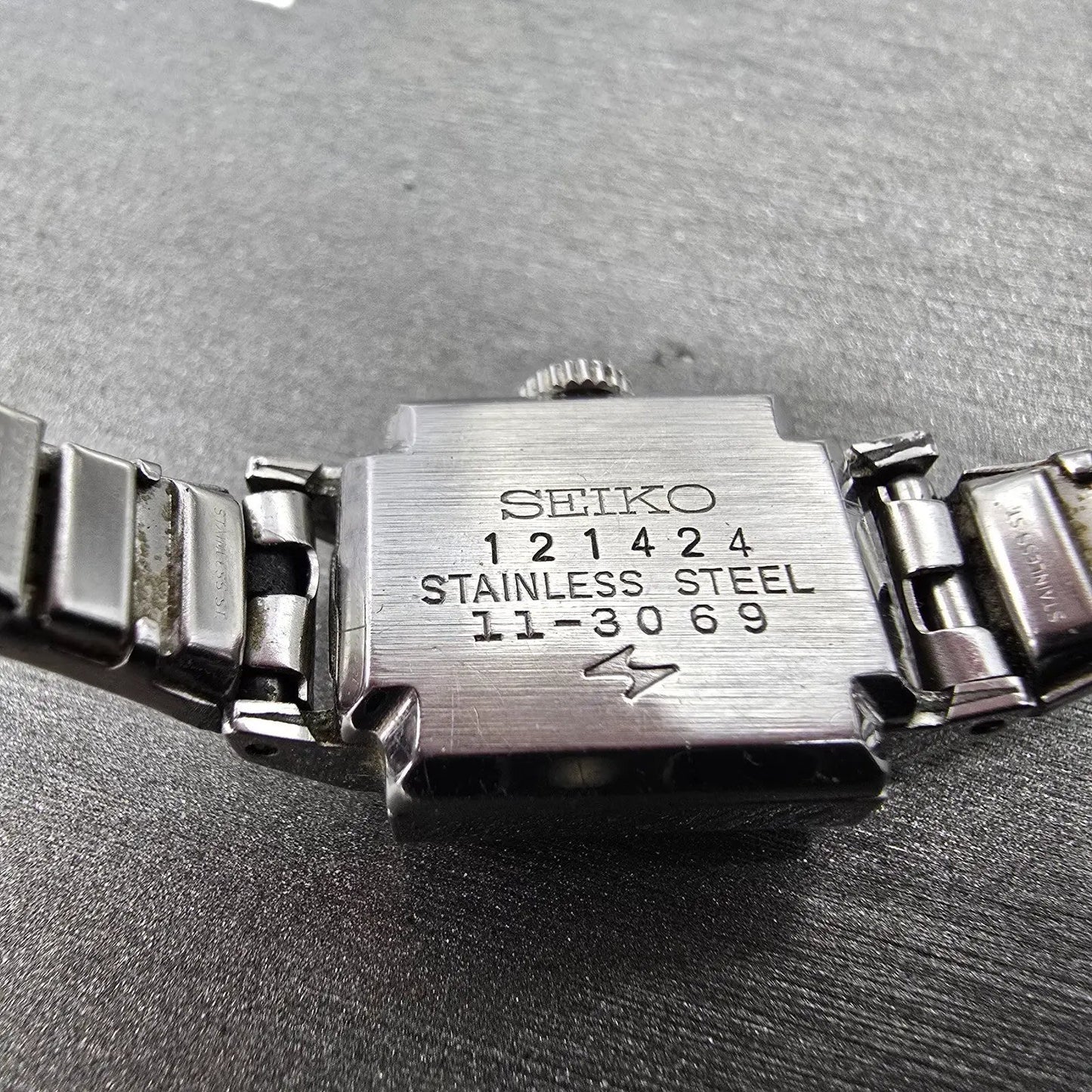 Seiko Watch Women 15mm Silver Dial Silver Tone Rectangle 11-3069 Vintage Works9