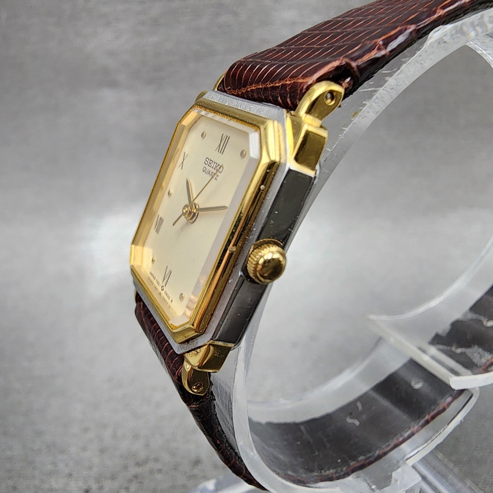Seiko Tank Watch Women 20mm White Dial Two Tone Rectangle 73215470 New Battery2