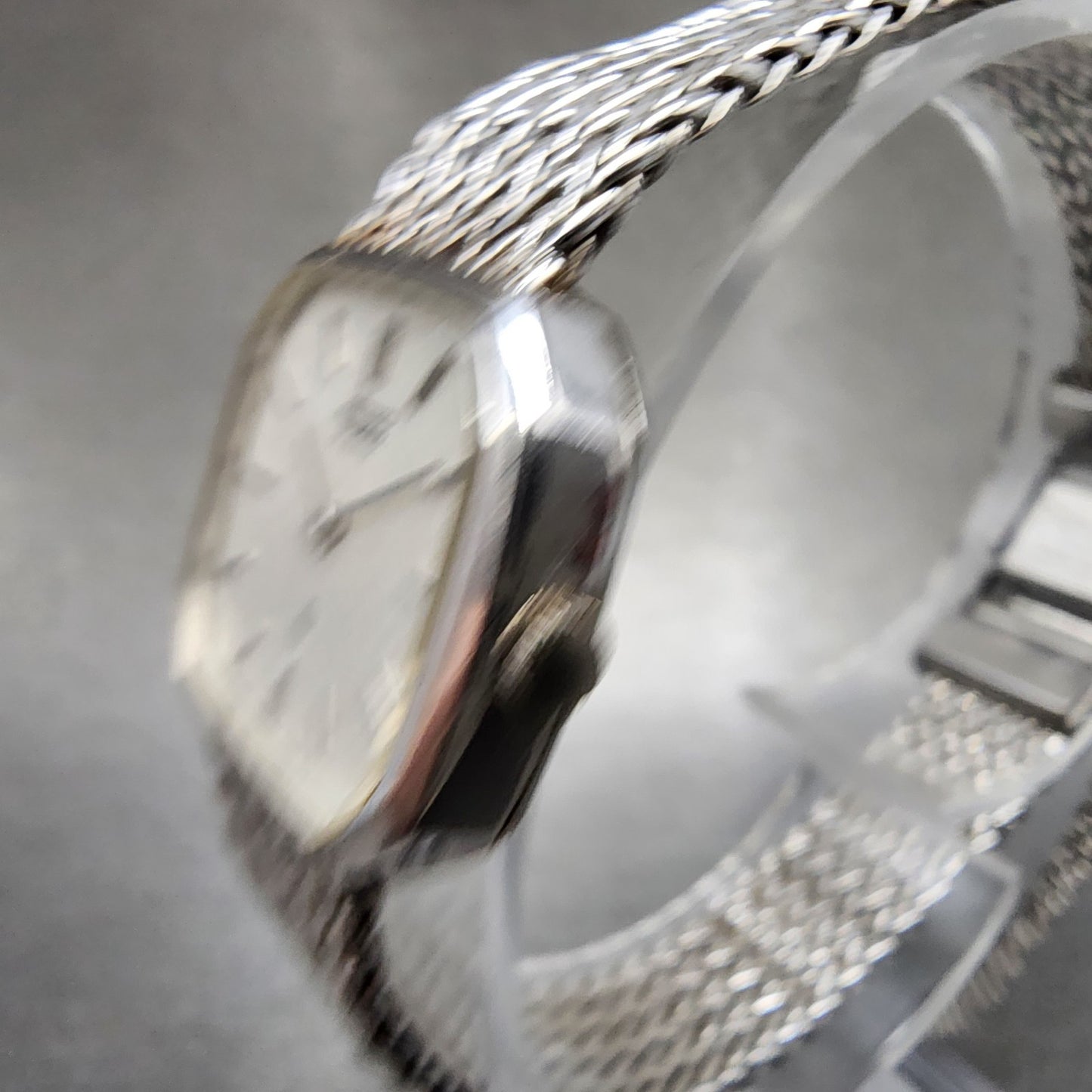 Seiko Watch Women 21mm Silver Dial Silver Tone Octagon 14005900 New Battery2