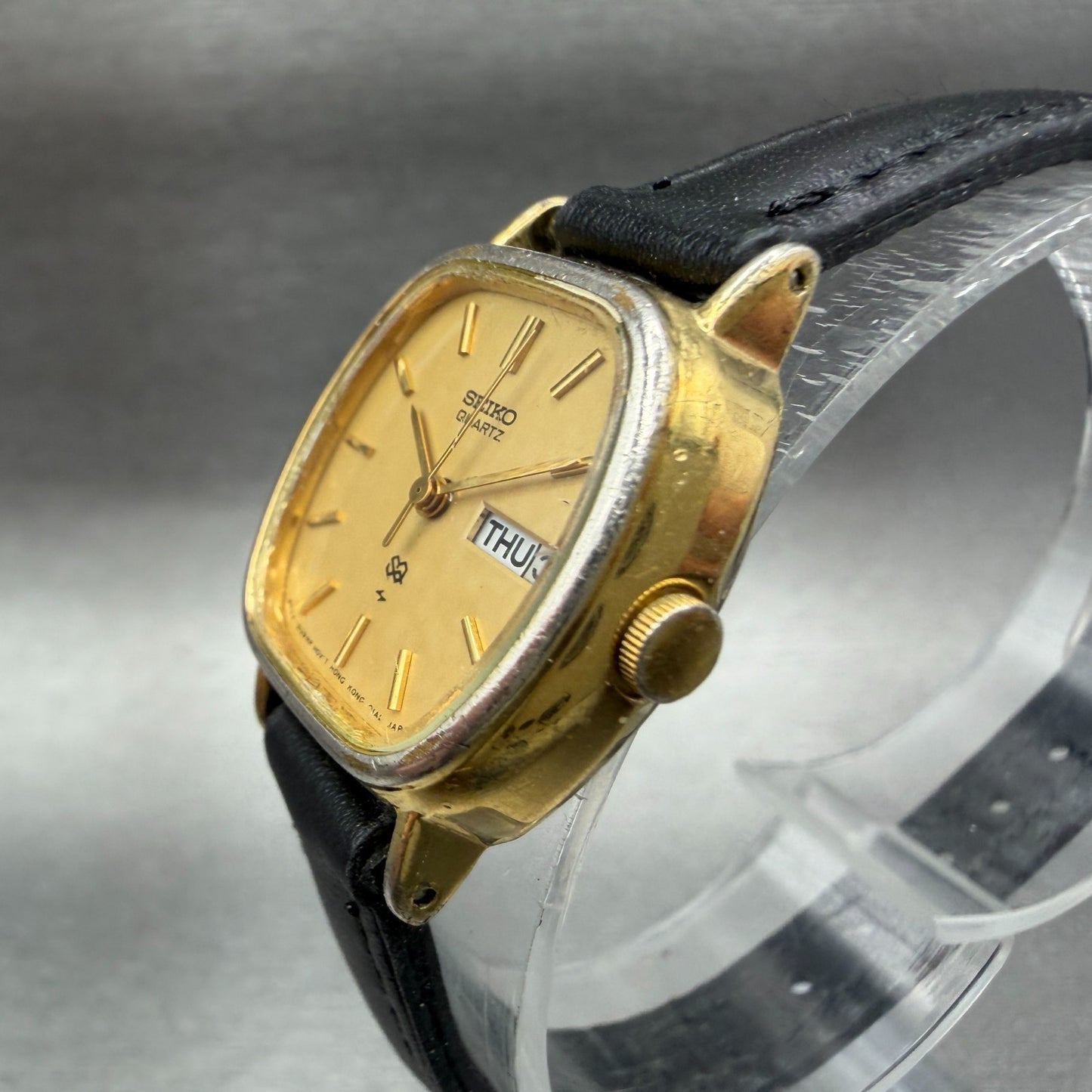 Seiko SQ Watch Women 21mm Champagne Dial Gold Tone Daydate 8523-5009 New Batt 872