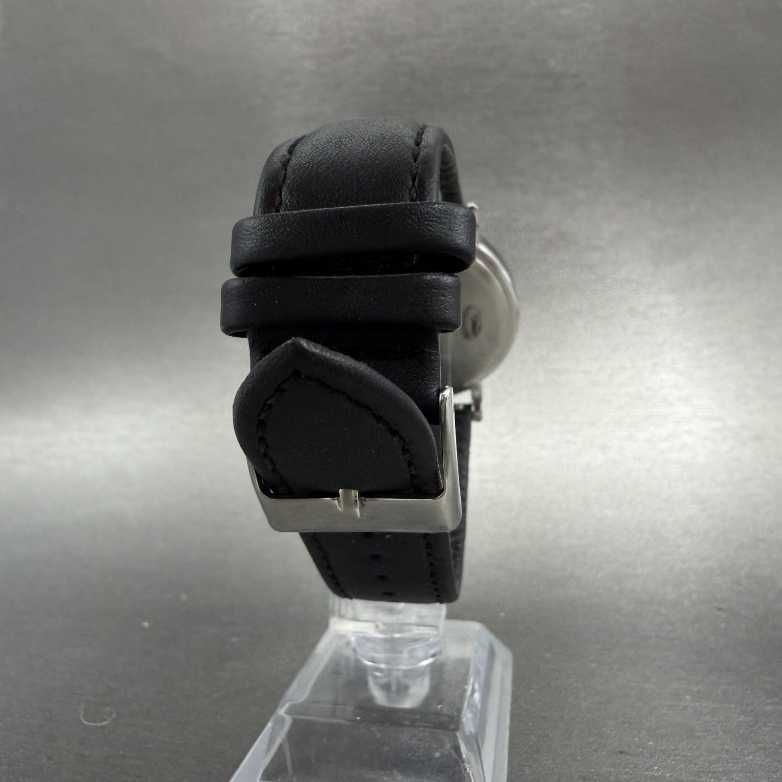 Timex Weekender Watch Men 38mm Black Dial Silver Tone Indiglo New Battery AB1237