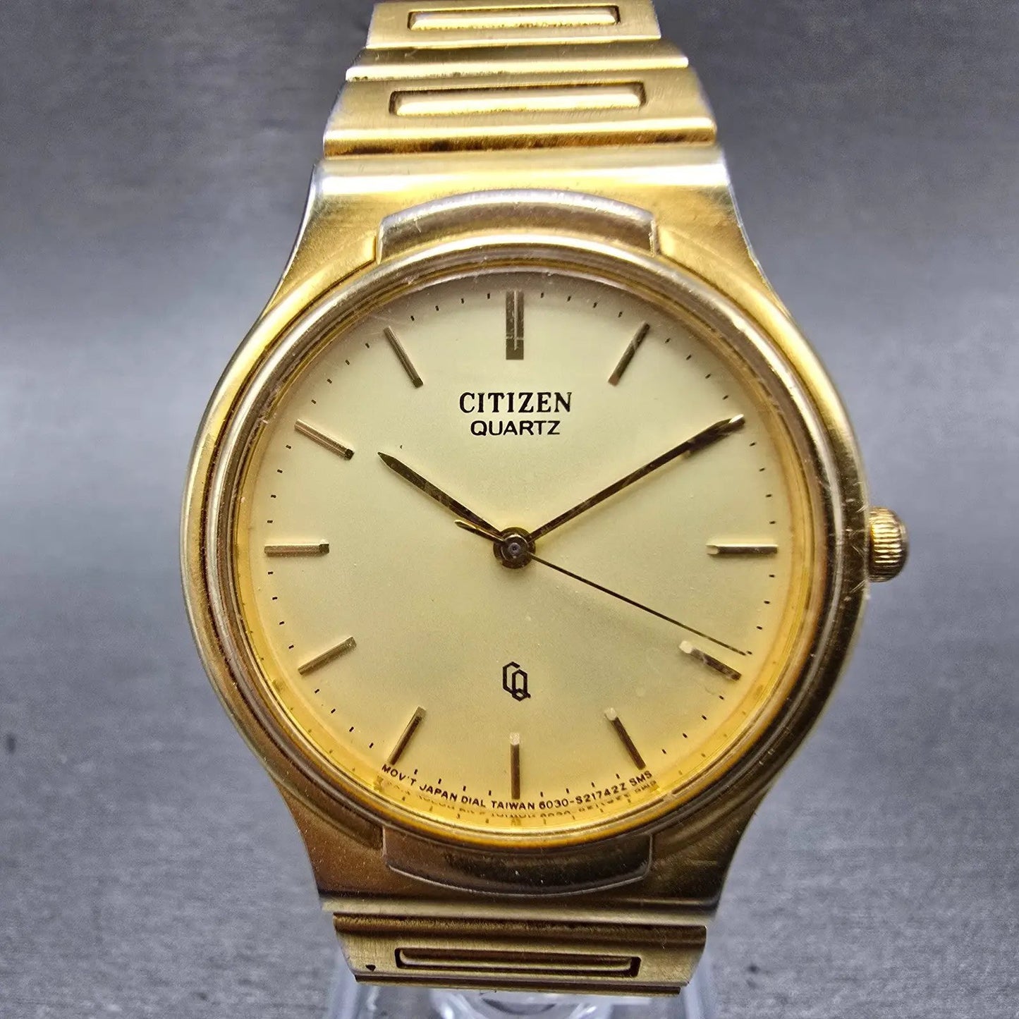 Citizen CQ Watch Men 32mm Champagne Dial Gold Tone Round 6030-S60163 PARTS0