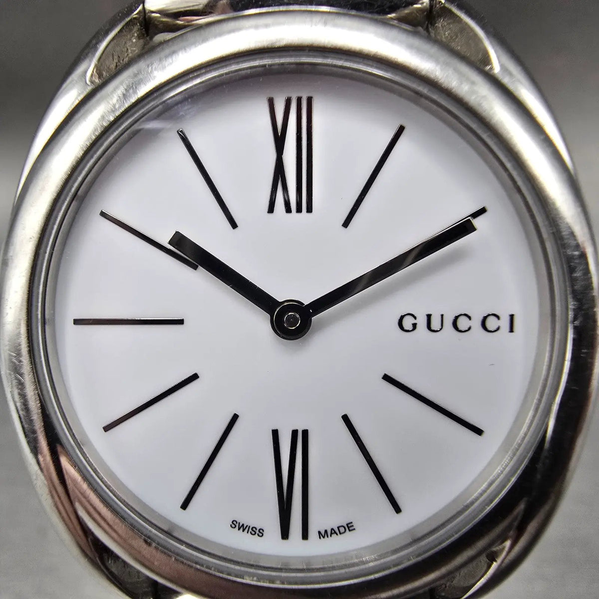 Gucci Horsebit Watch Women 30mm White Dial Steel 140.5 Round New Battery1