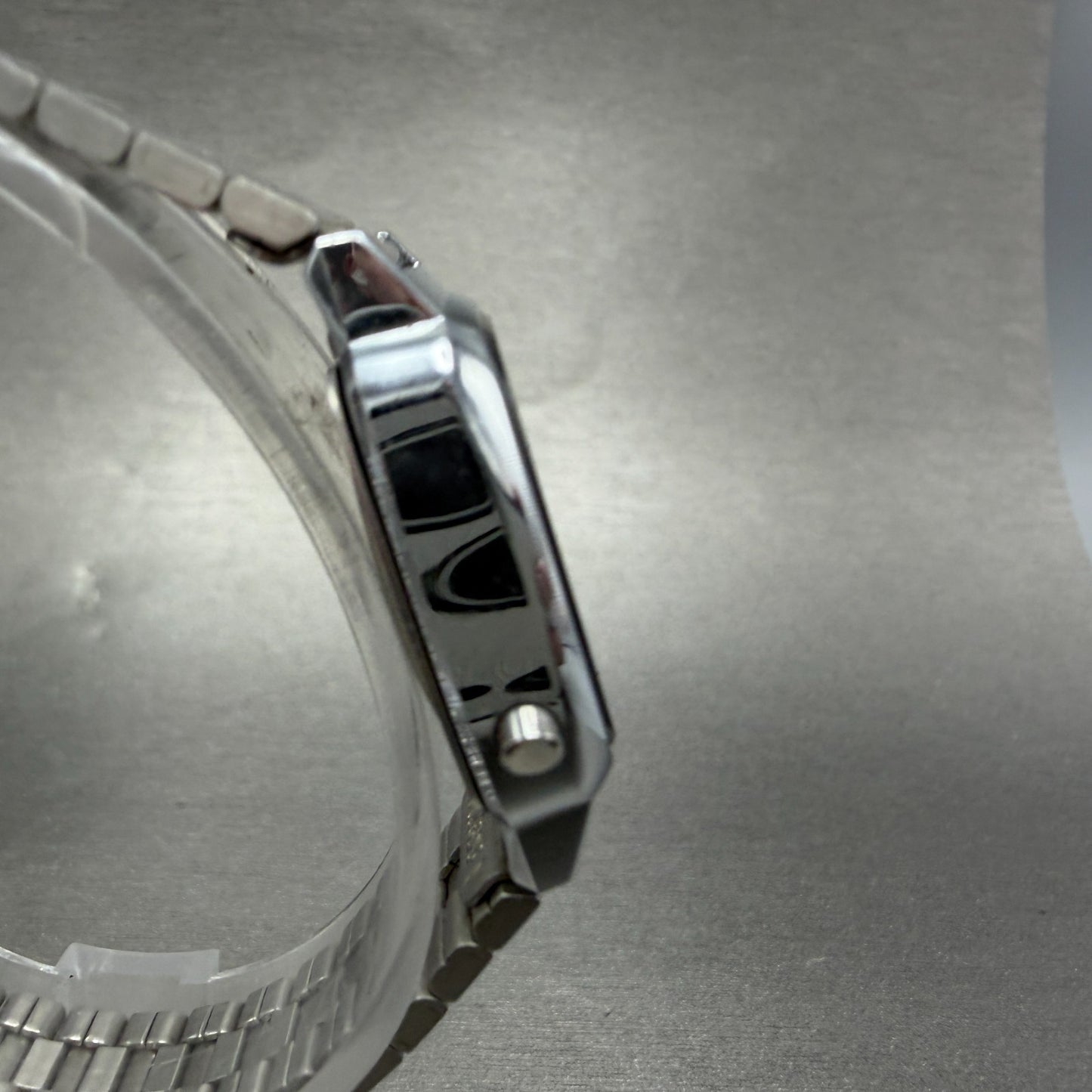 Casio Digital Watch Women 25mm Silver Alarm Chrono Daydate LA670W New Battery GR3