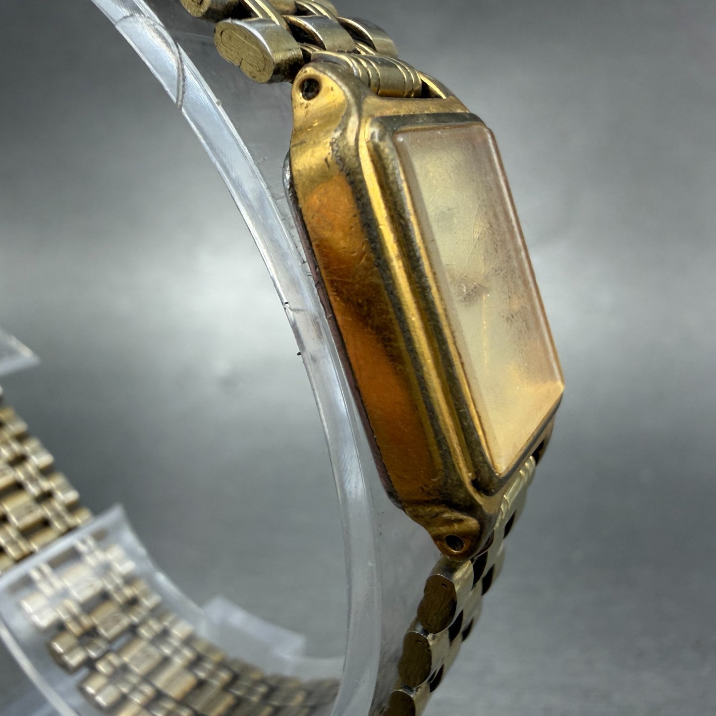 Seiko Tank Watch Women 18mm Champagne Dial Gold Tone Rectangle V401-5129 NewBatt3