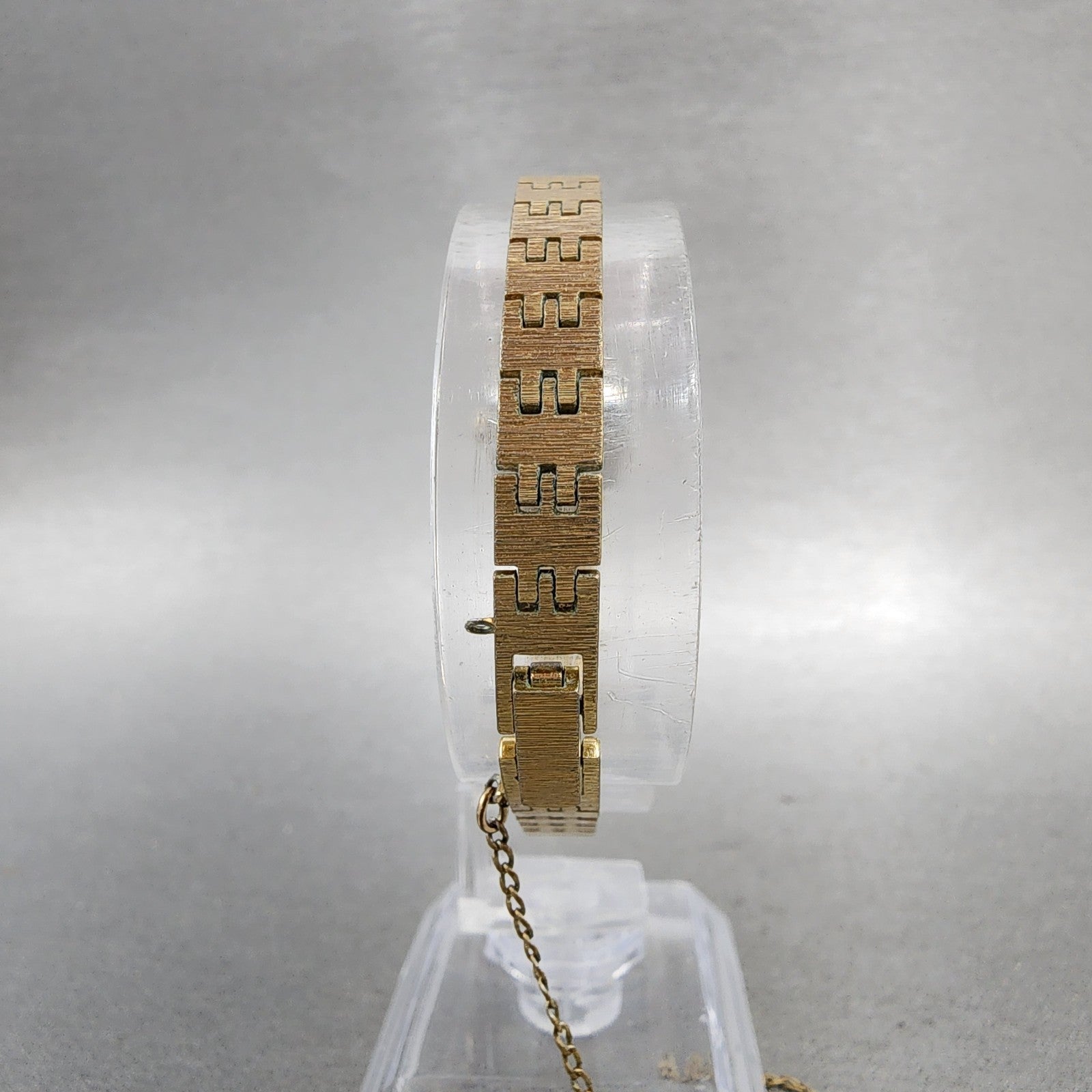 Citizen CQ Tank Watch Women 15mm Cream Dial Gold Tone Rectangle New Battery7