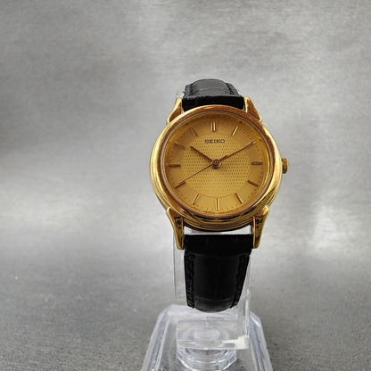 Seiko Watch Women 25mm Champagne Dial gold Tone Round V7011930 New Battery5