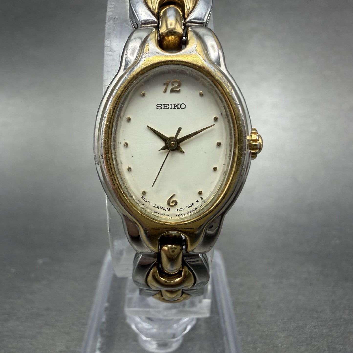 Seiko Watch Women 19mm White Dial Two Tone Oval Vintage 1N01-5B09 New Battery0