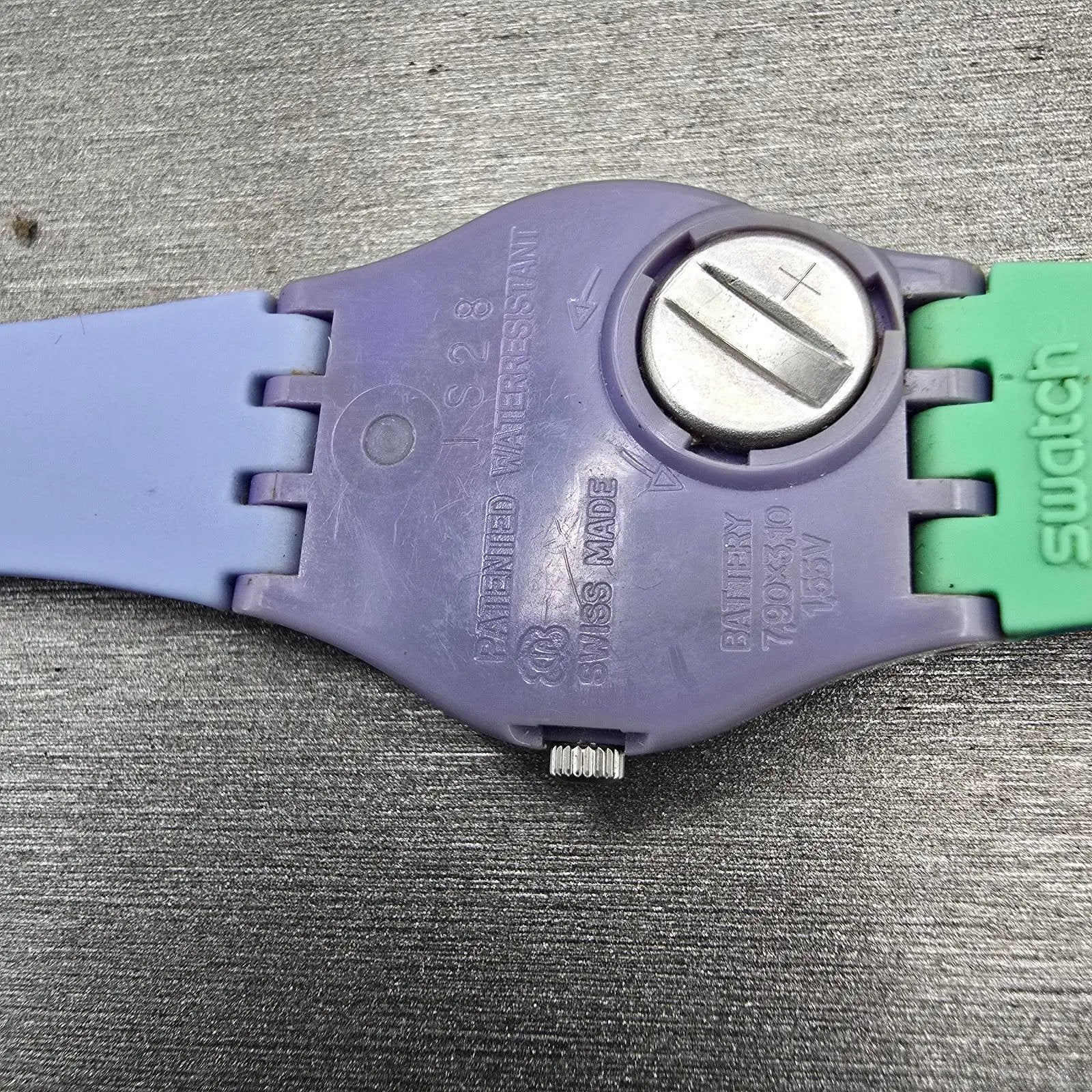 Swatch Fun In Blue Watch Women Green Dial Purple Case Round LV117 New Battery10
