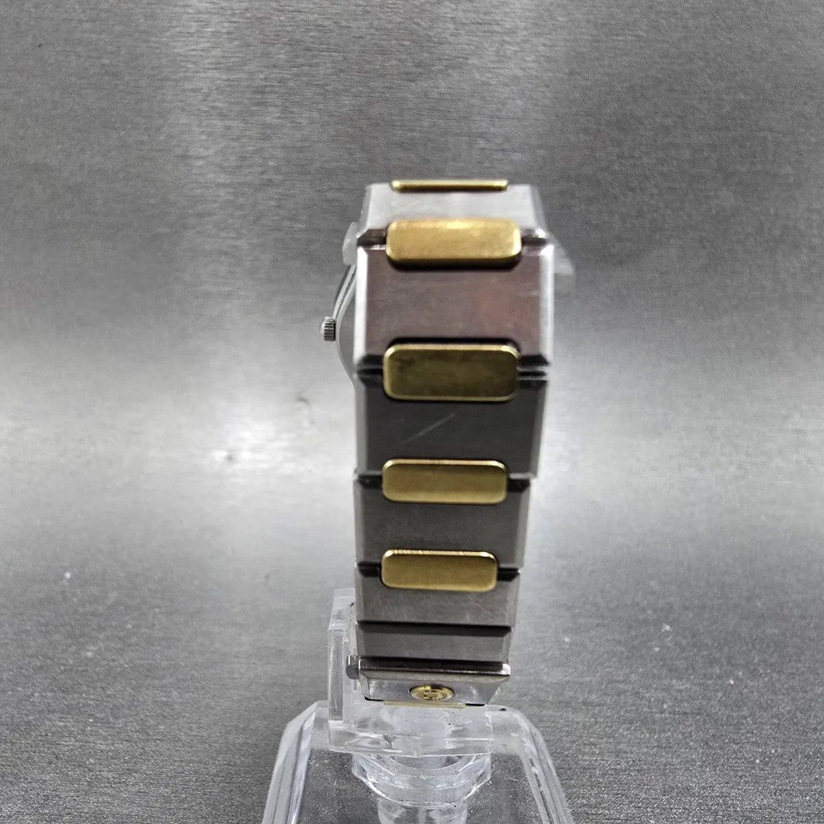 Concord Freedom Watch Women 23mm Gold Dial Two Tone Date Round New Battery7
