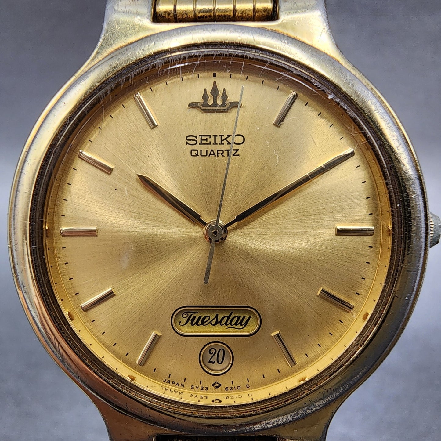 Seiko Watch Men 33mm Gold Dial Gold Tone Daydate Round 5Y236090 New Battery1