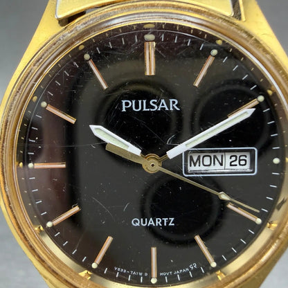 Seiko Pulsar Watch Men 34mm Black Dial Gold Tone Daydate V533-7A20 New Battery1