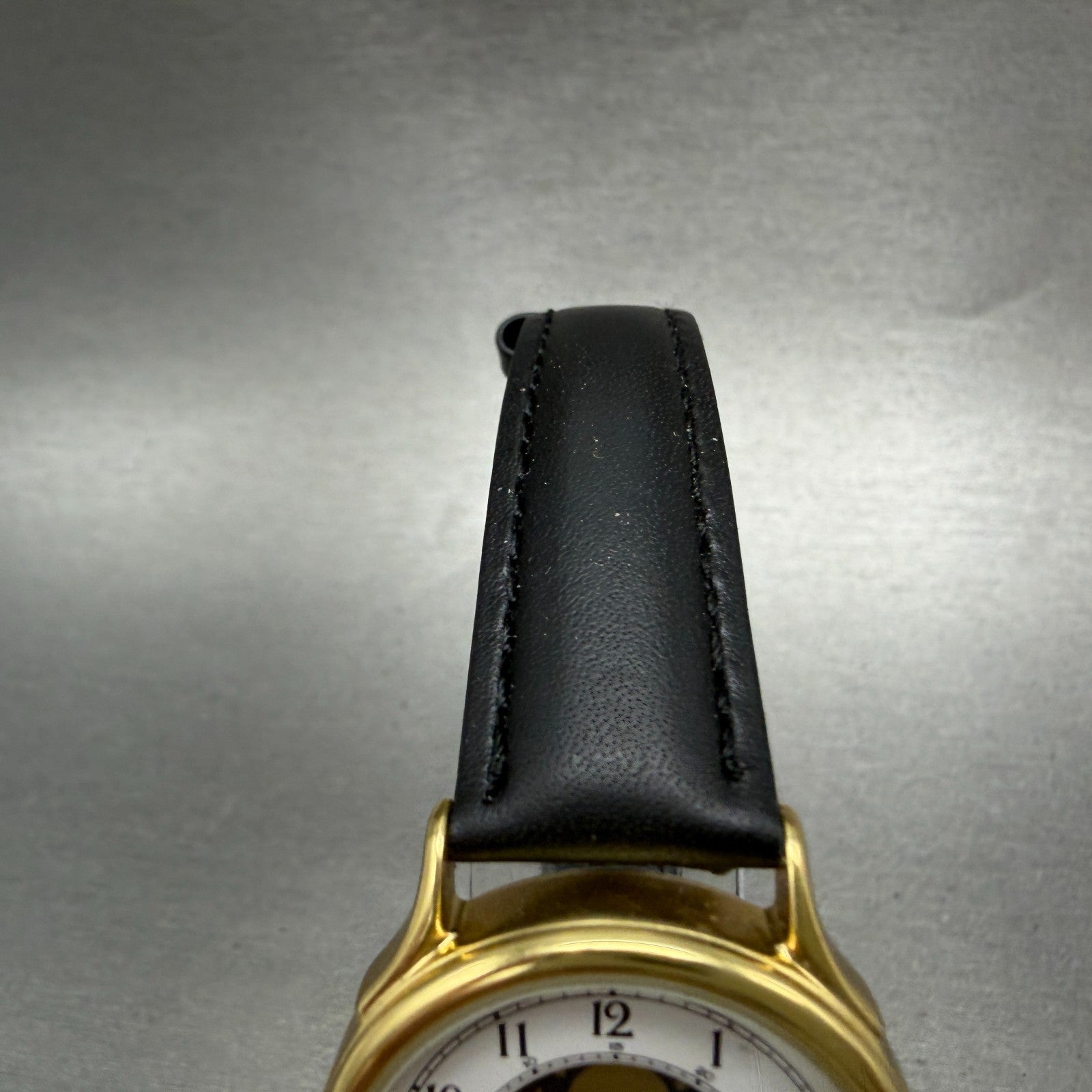 Seiko ALBA Moon Phase Watch Men 31mm White Dial Gold Tone Round New Battery VTG4