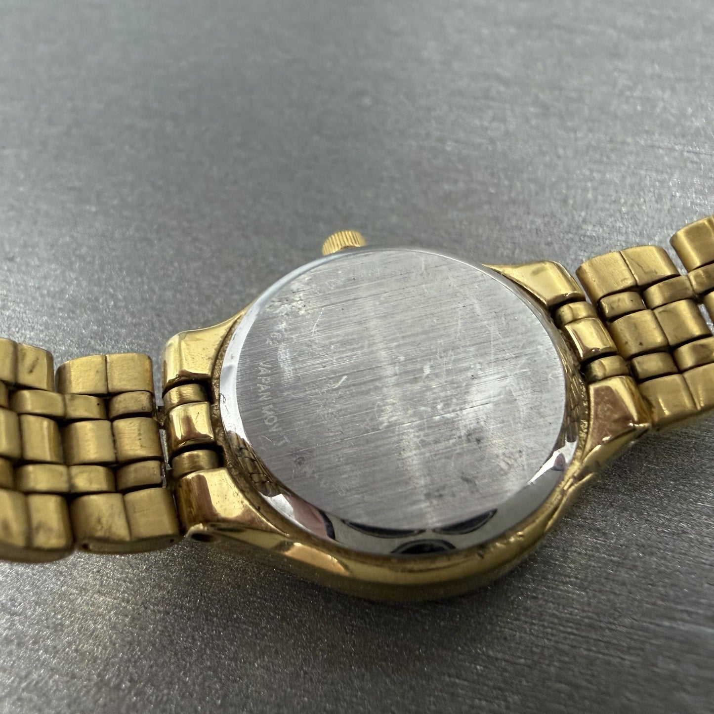 Citizen Watch Women 21mm Black Dial Gold Tone Round 5930-S067162 New Battery9