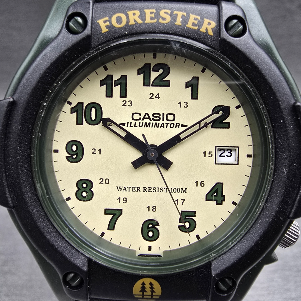 Casio Forester Watch Men 42mm Cream Dial Two Tone Date Backlight FT-500W New Bat1