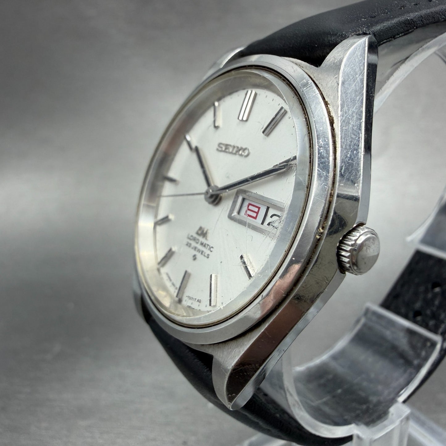 Seiko Lord Matic Watch Men 37mm Silver Dial Steel Daydate READ!!! 5606-7070 Runs2