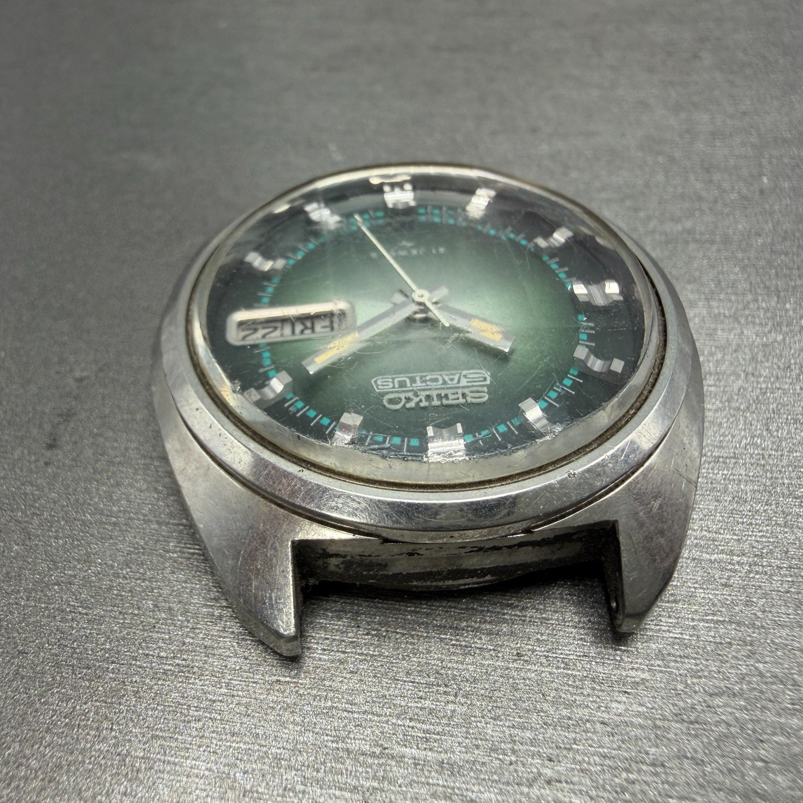 Seiko 5Actus Watch Men 37mm Green Dial Silver Tone Daydate 7019-7210 PARTS5