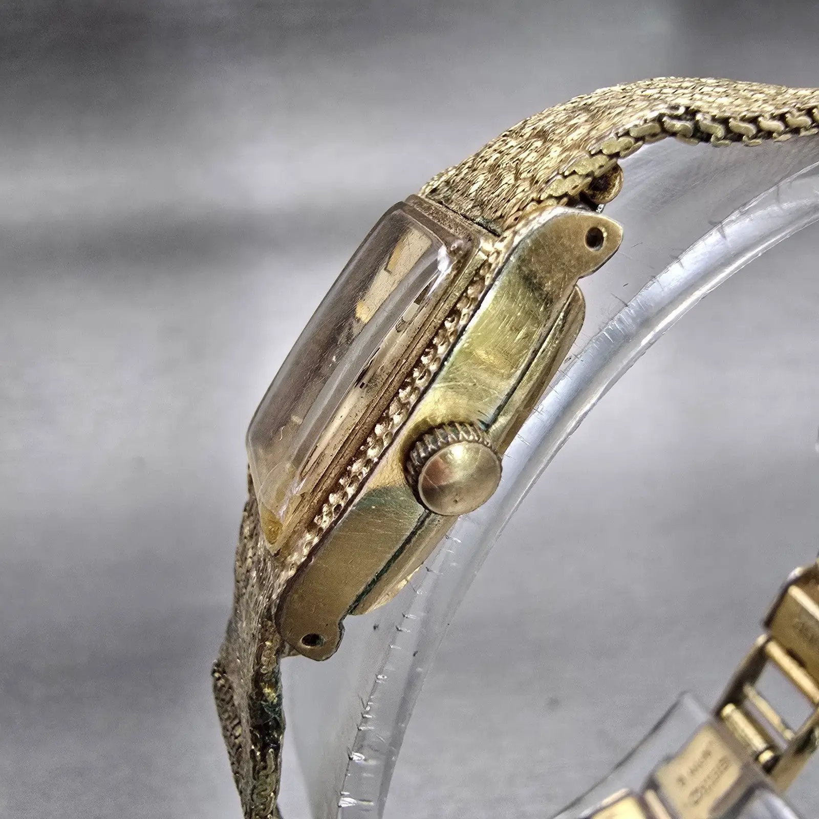 Seiko Watch Women 15mm Gold Dial Gold Tone Rectangle 11-3189 Vintage Works2