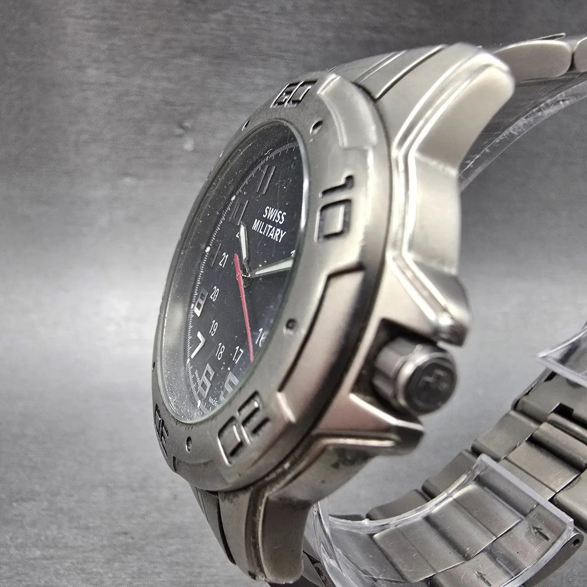 Wenger Swiss Military Dive Watch Men 42mm Black Dial Titanium 59036CU NewBattery2