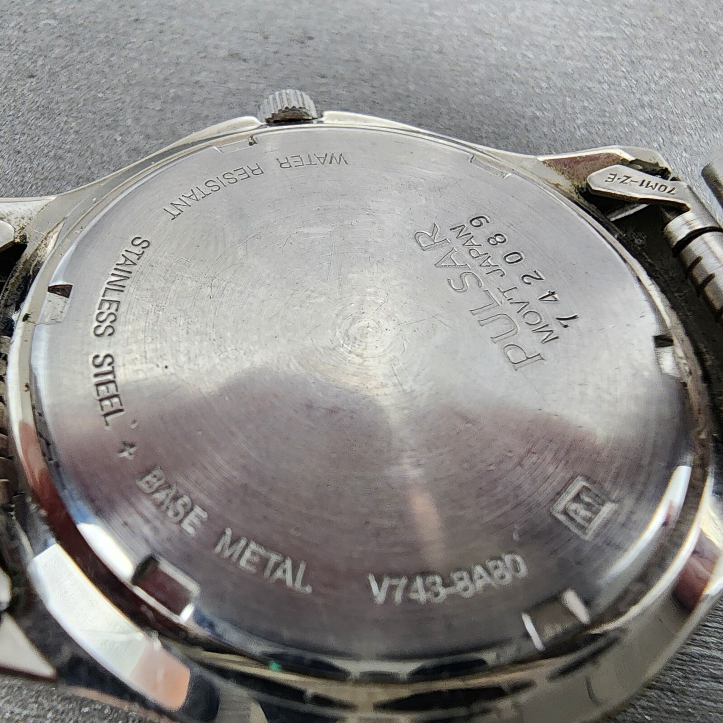 Pulsar Watch Men 38mm Silver Dial Silver Tone Daydate Round V7438A80 New Batt9