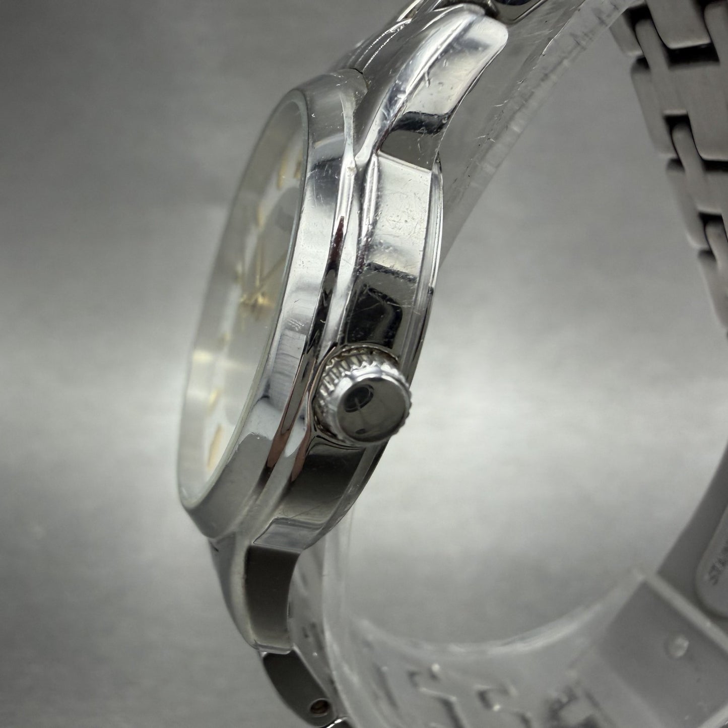 Bulova Watch Women 30mm Silver Dial Silver Tone Round 96L192 New Battery2