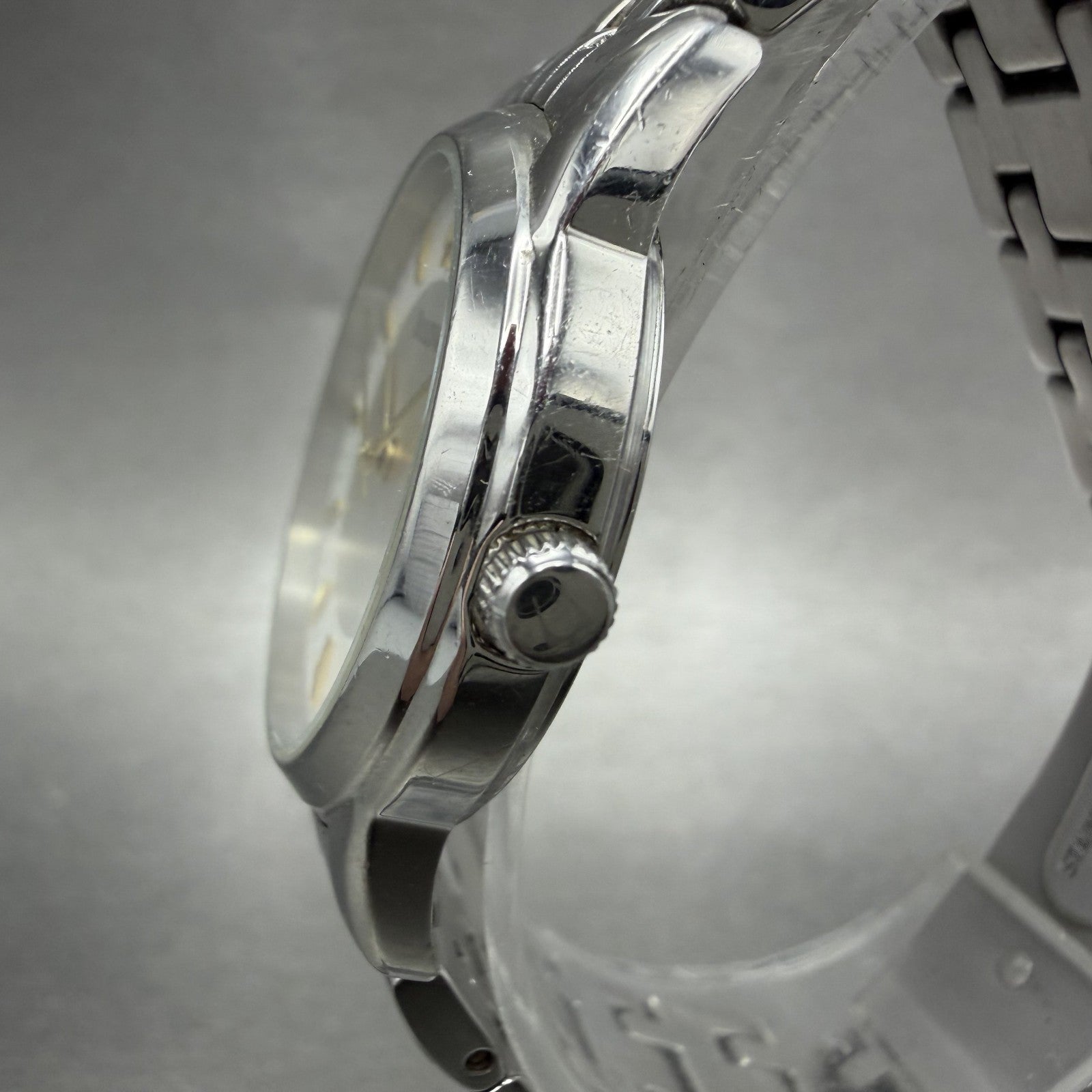 Bulova Watch Women 30mm Silver Dial Silver Tone Round 96L192 New Battery2