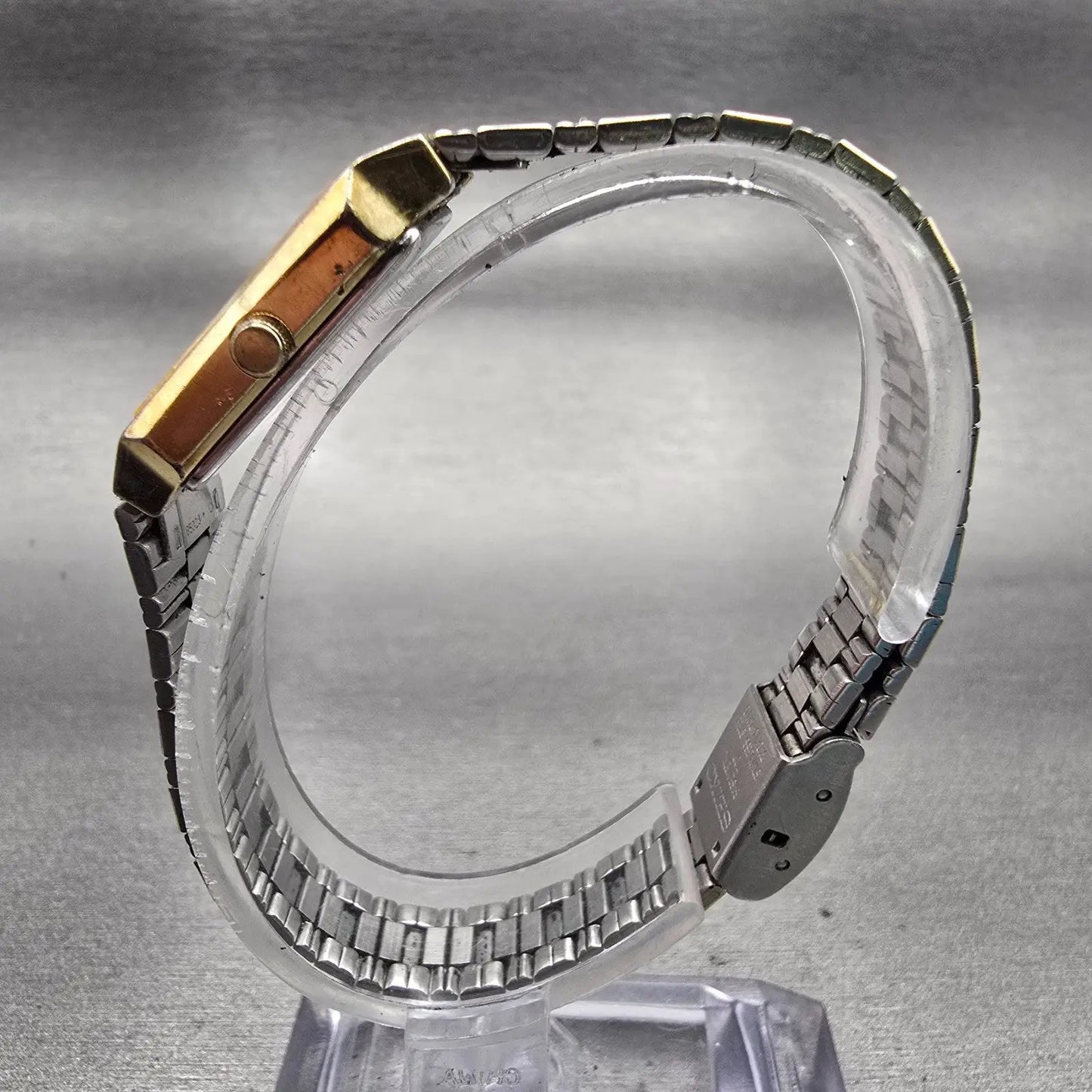 Seiko Watch Women 18mm Black Dial Gold Tone Rectangle 2C21-5220 New Battery VTG6