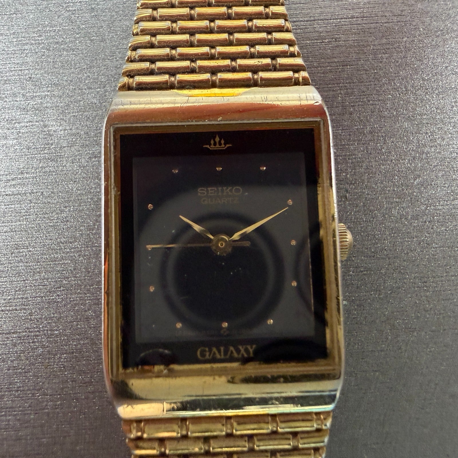 Seiko Galaxy Tank Watch Women 19mm Black Dial Gold Tone PARTS!! 2Y01-5C40 NewBat1
