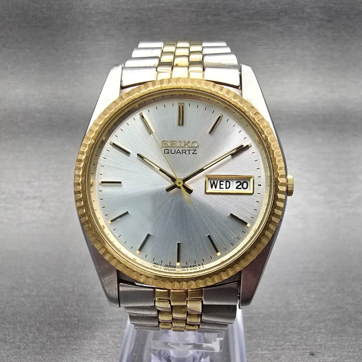 Seiko President Watch Men 37mm Silver Dial Two Tone Daydate 7N43-8111 New Batt0