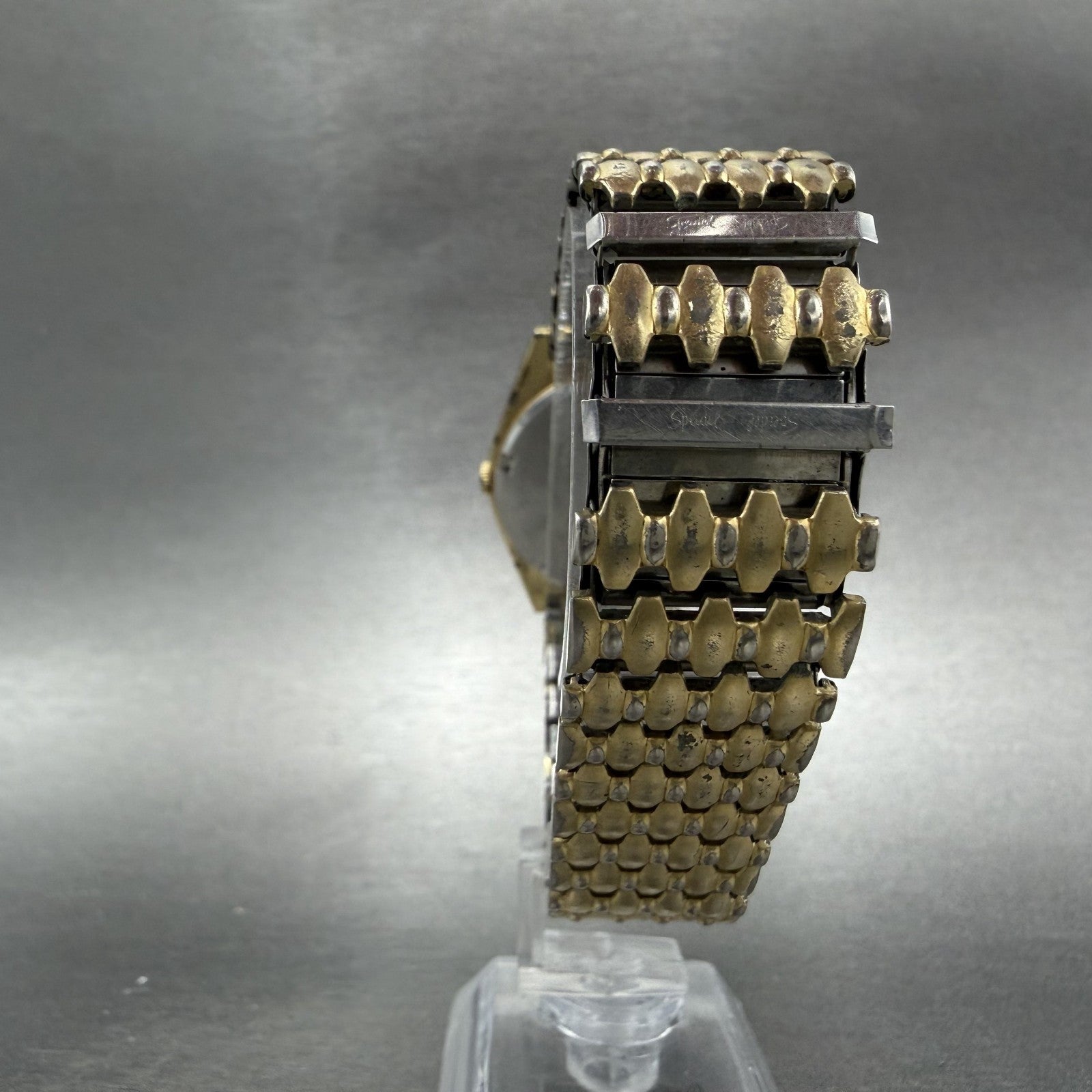 Seiko SQ Watch Men 33mm Black Dial Gold Tone Round Daydate VTG 6923-7039 PARTS8