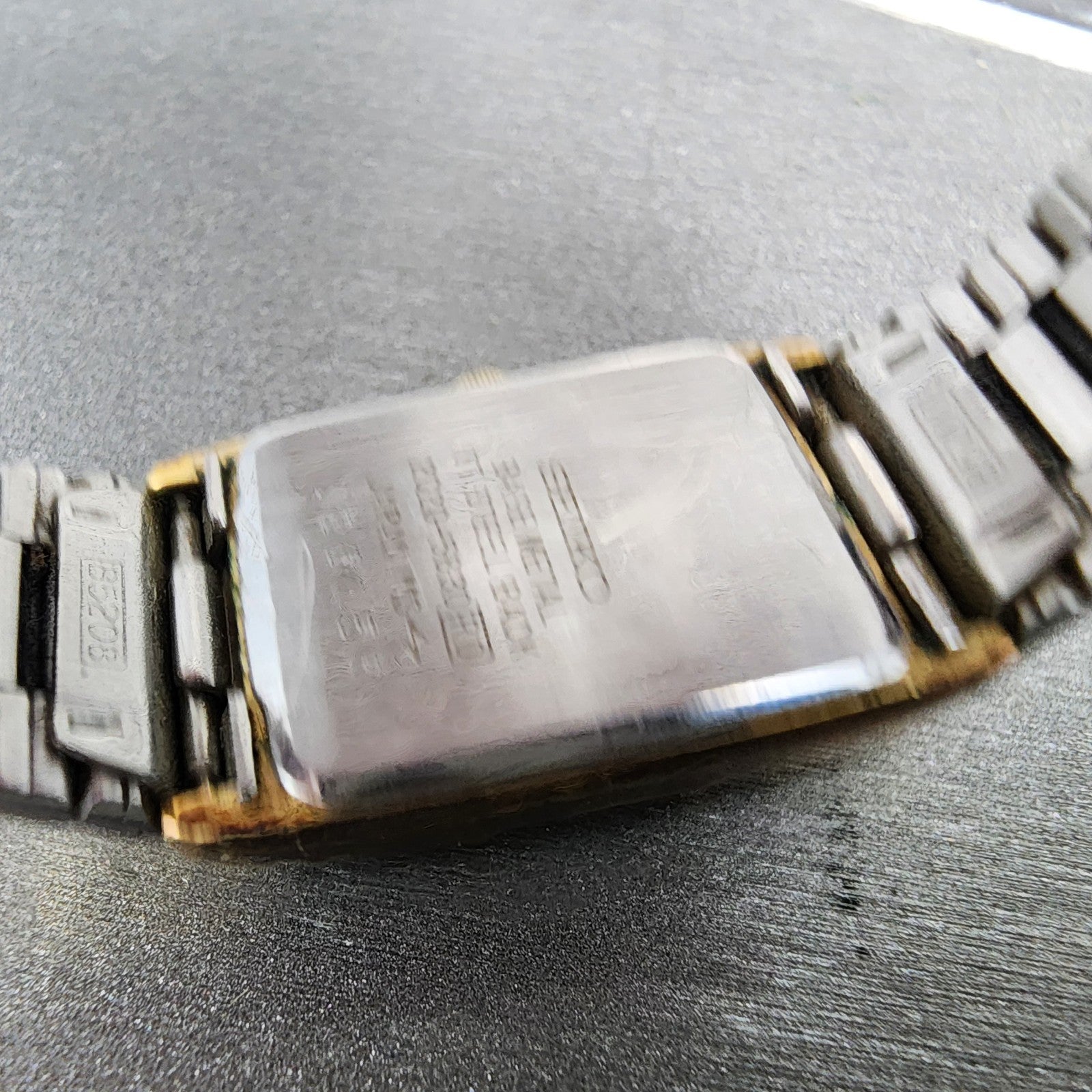 Seiko Tank Watch Women 17mm Champagne Dial Gold Tone Rectangle 2C20-5830 New Bat9