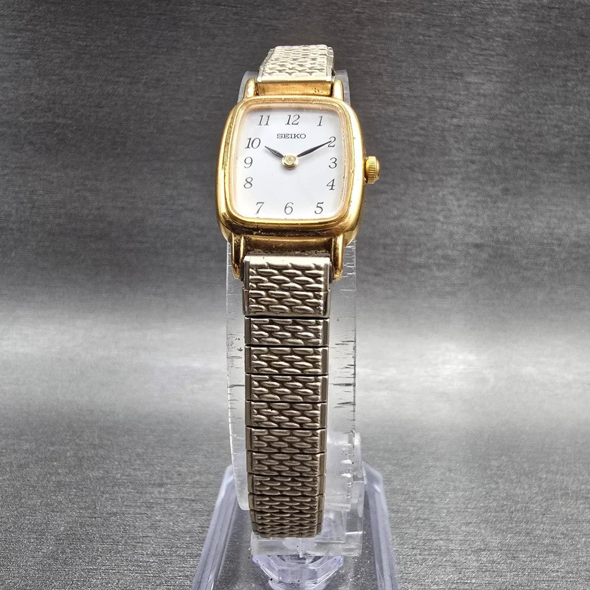 Seiko Watch Women 17mm White Dial Gold Tone Rectangle 1N00-5K29 New Battery5