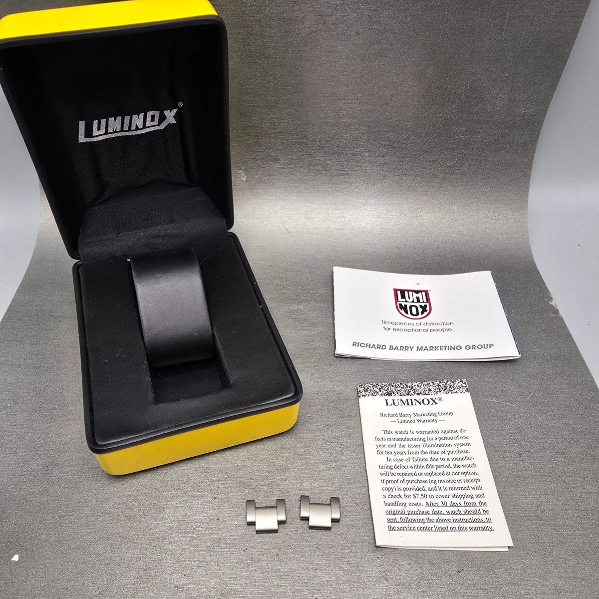 Luminox H3 MBM Watch Men 36mm Black Dial Steel Date Round New Battery W/Box10