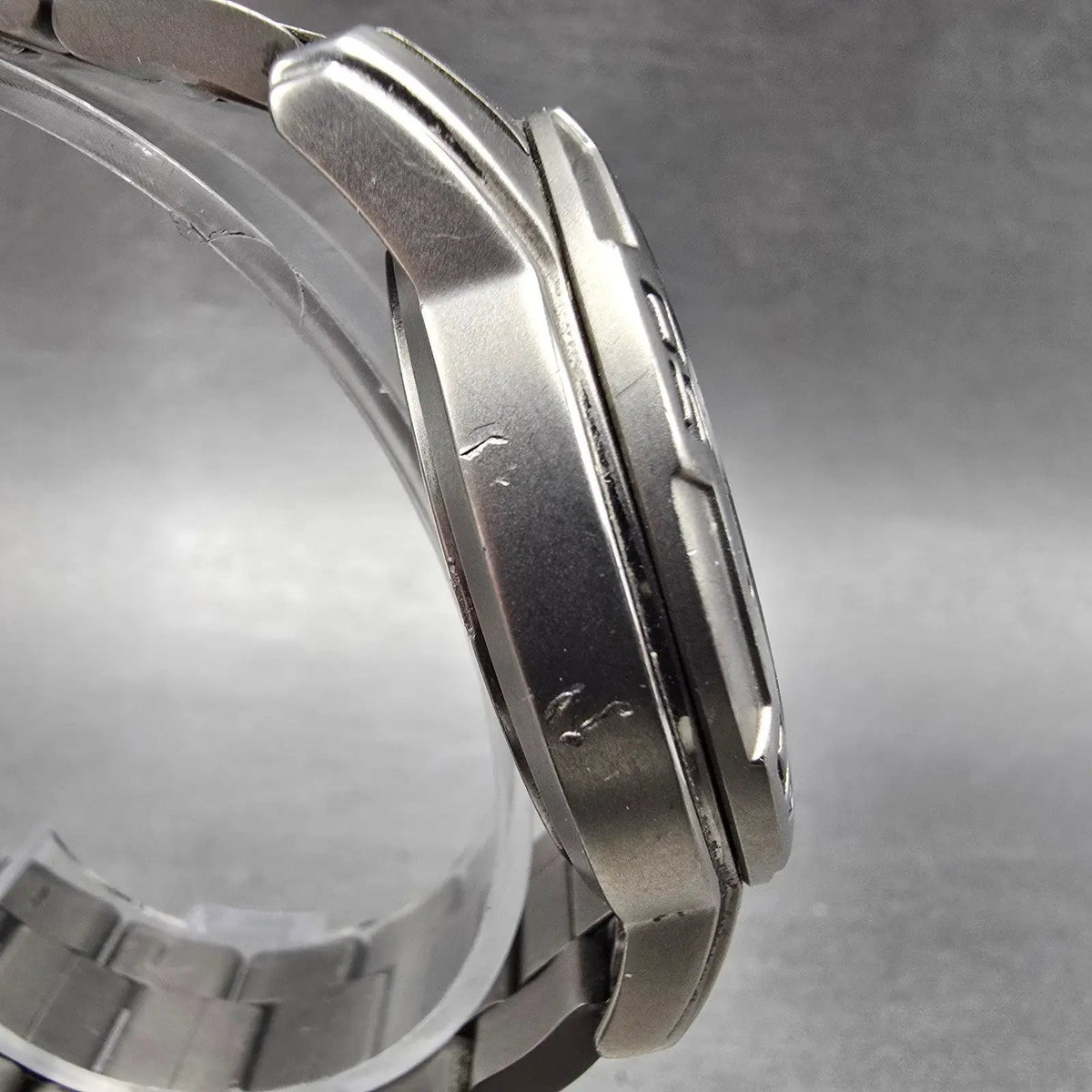 Wenger Swiss Military Dive Watch Men 42mm Black Dial Titanium 59036CU NewBattery3
