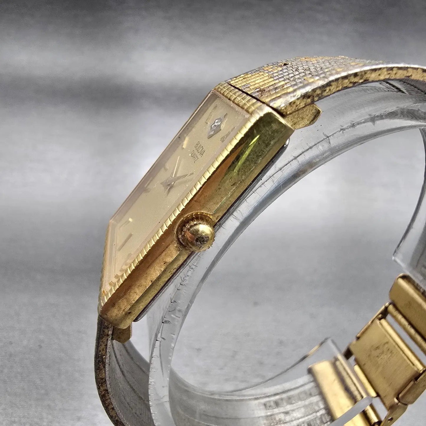 Bulova Watch Women 23mm Gold Dial Gold Tone Rectangle 92N75 New Battery Vintage2
