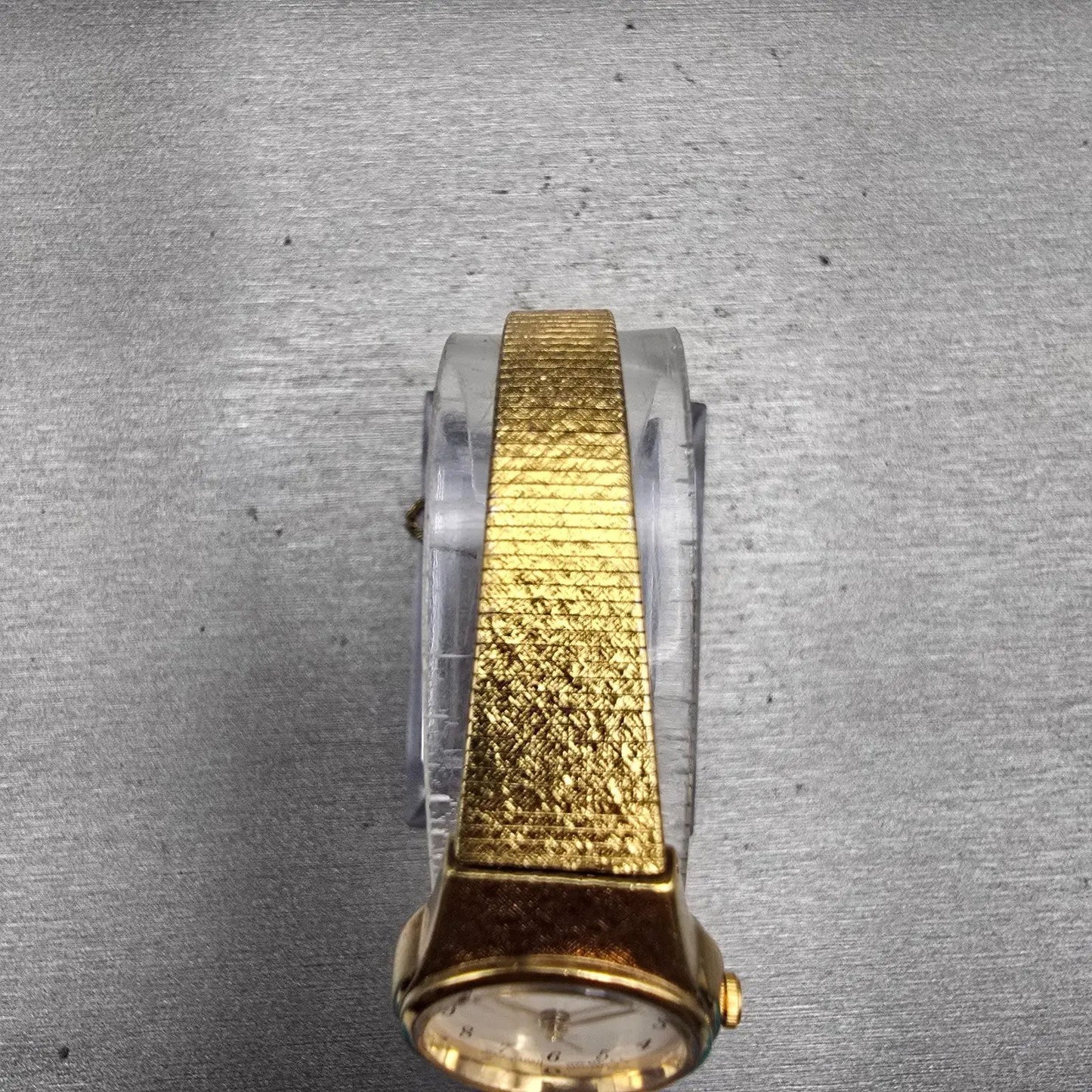 Seiko Watch Women 19mm Cream Dial Gold Tone Round V401-1819 New Battery Vintage4