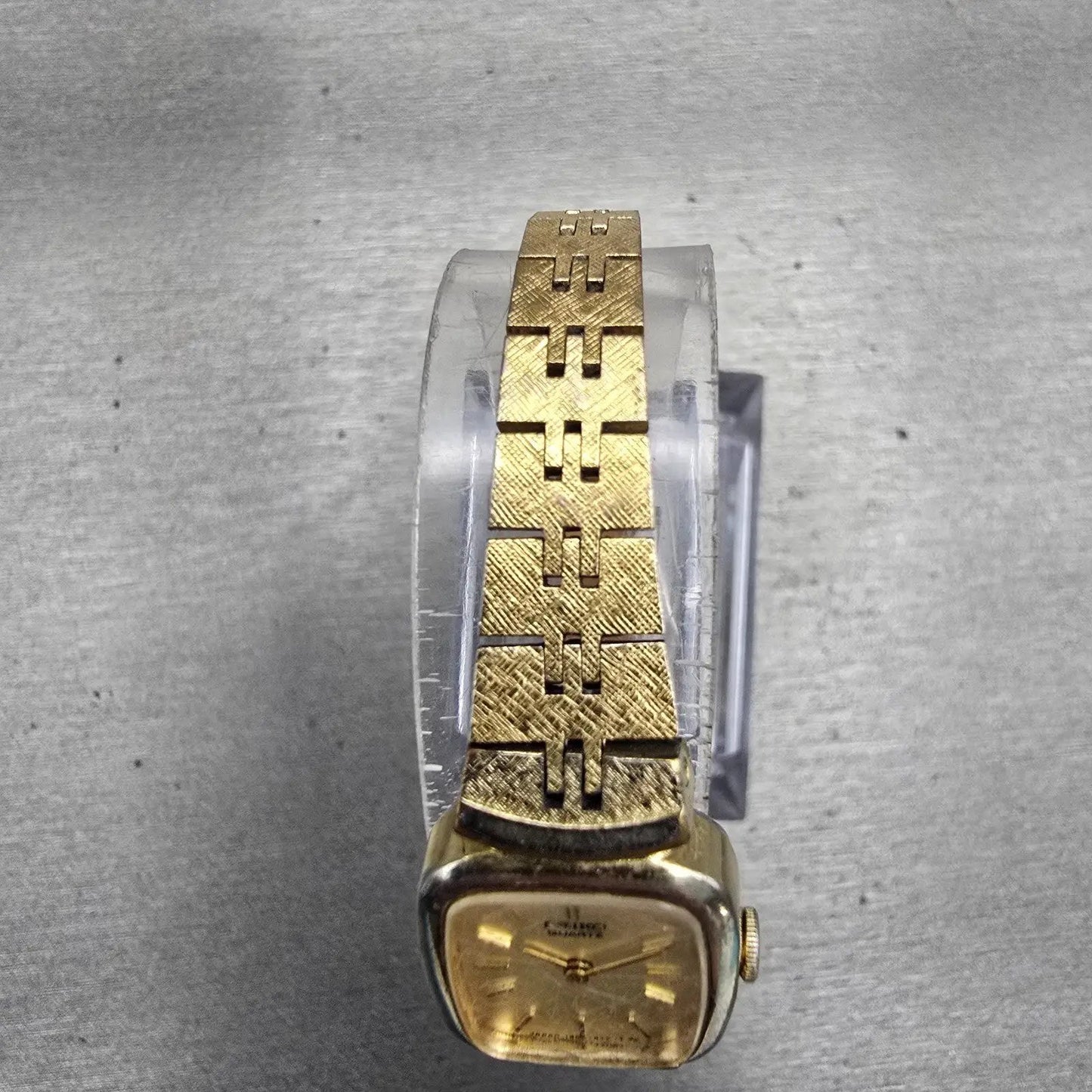 Seiko Watch Women 16mm Gold Dial Gold Tone Rectangle 1400-7619 New Battery VTG4