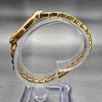 Seiko Watch Women 14mm White Dial Gold Tone Oval 2E20-7489 New Battery Vintage6