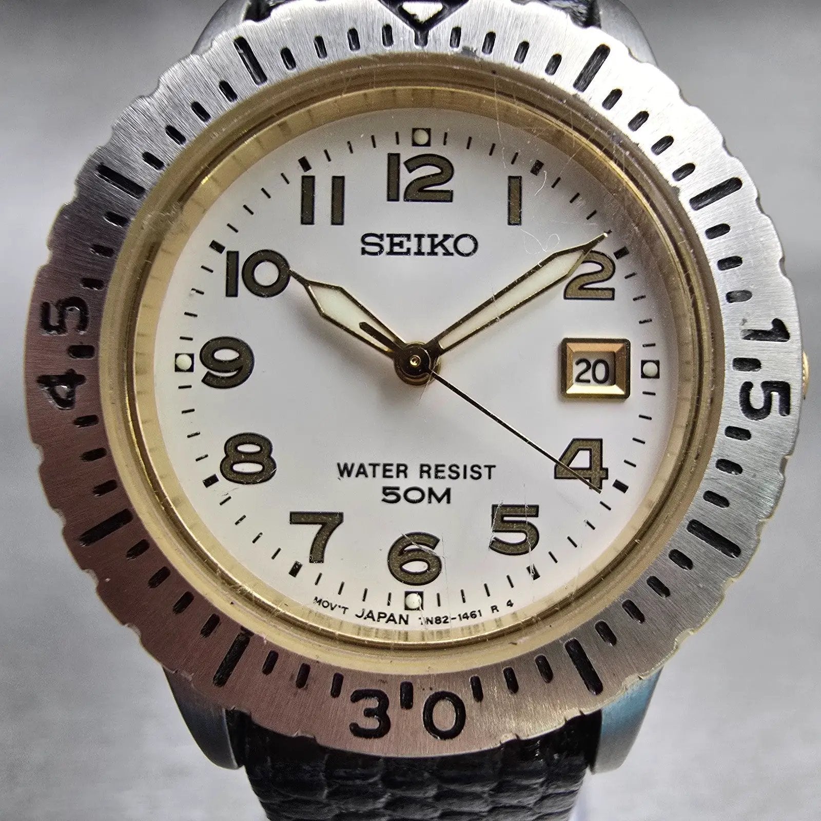 Seiko Watch Women 28mm White Dial Two Tone Date Round 7N82-0650 New Battery VTG1