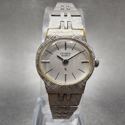 VTG Citizen CQ Watch Women 17mm Silver Dial Silver Tone Oval New Battery0