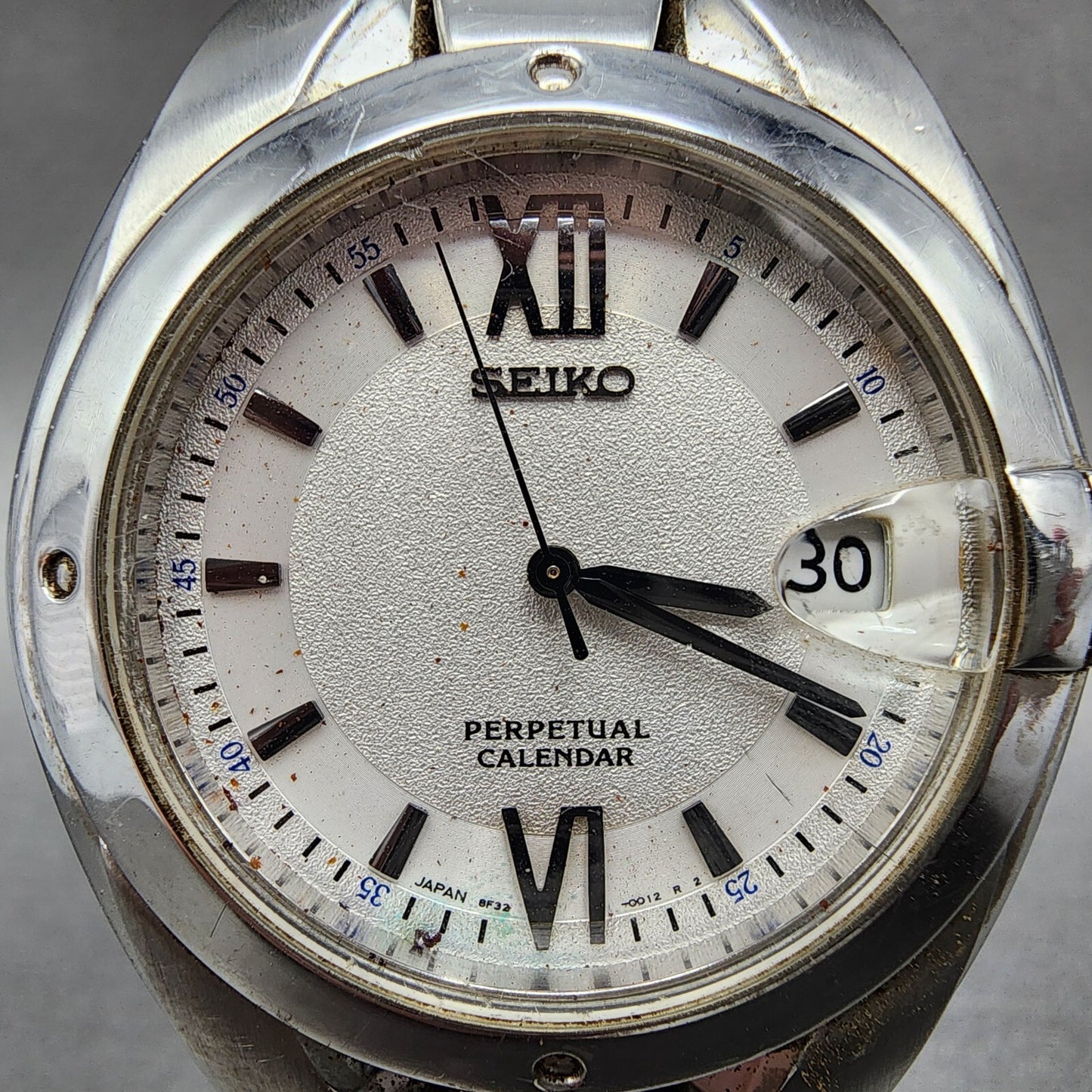 Seiko Perpetual Calendar Watch Men 39mm White Dial Silver Tone 8f320010 PARTS2