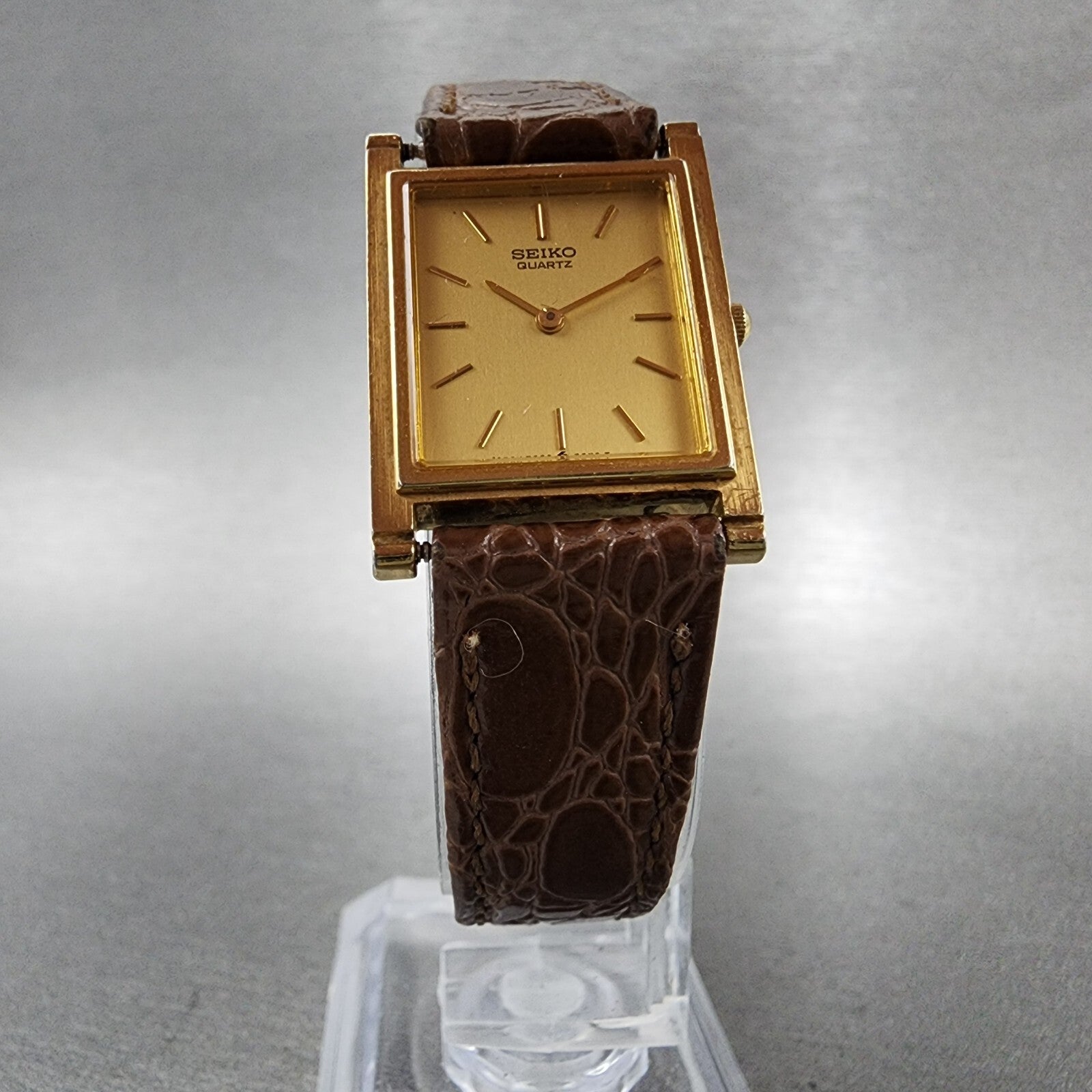 Seiko Tank Watch Women 20mm Champagne Dial Gold Tone 73205430 New Battery6
