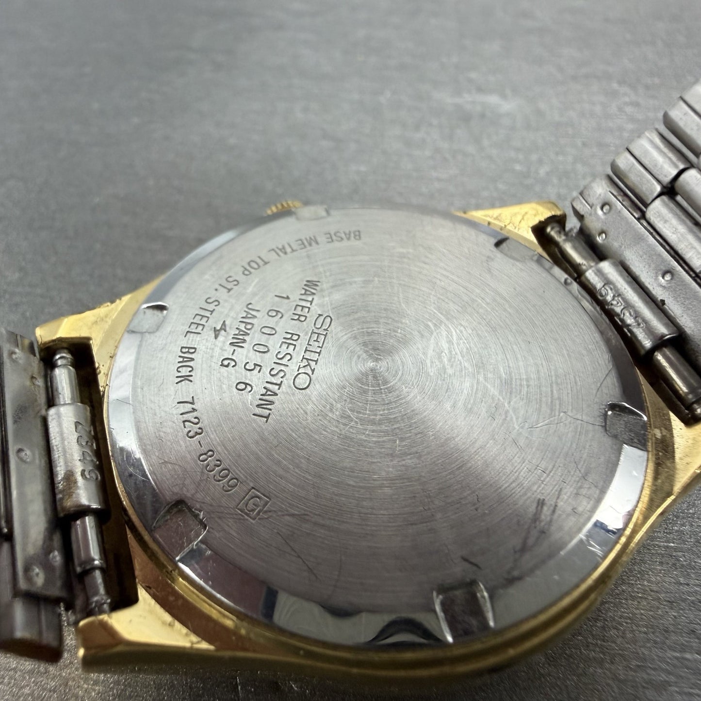 Seiko SQ Watch Men 35mm Brown Dial Gold Tone Daydate Round 7123-8339 NewBat RAED9