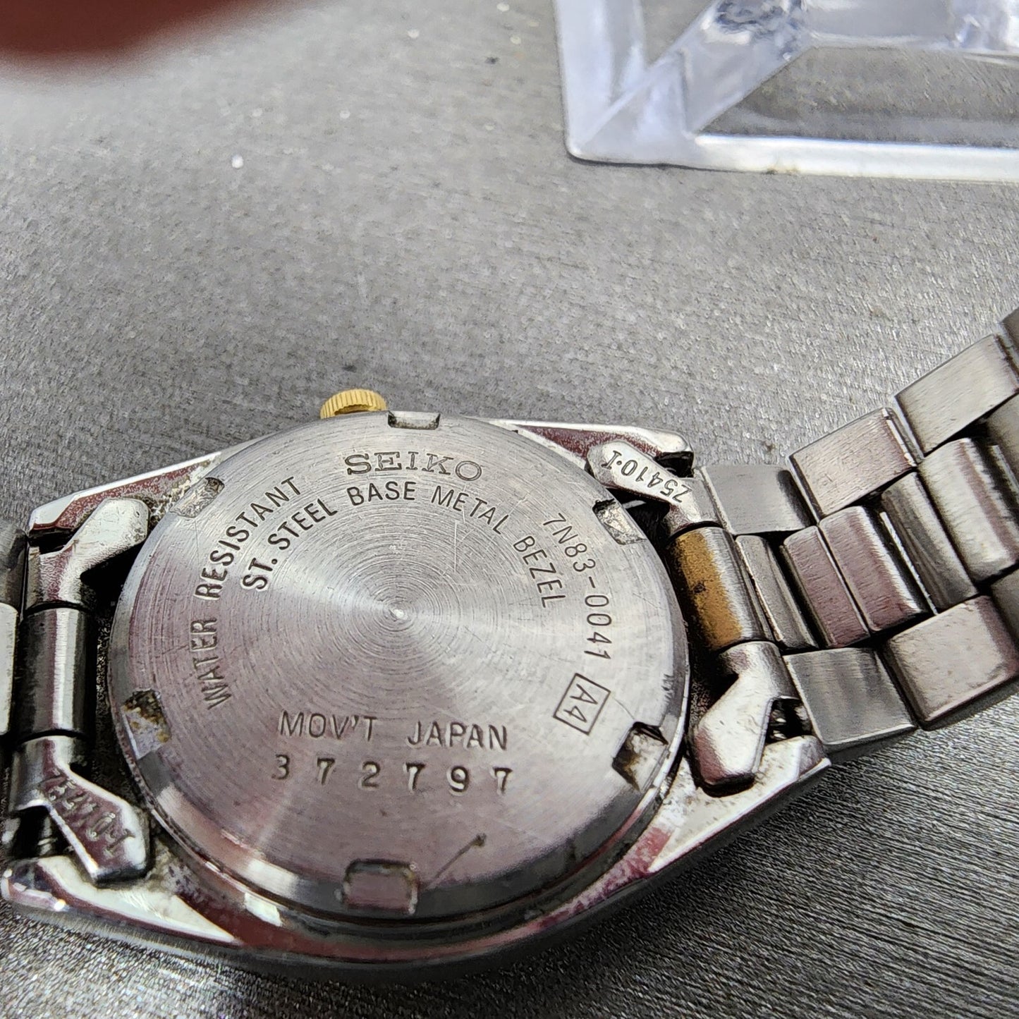 Seiko Watch Women 25mm White Dial Two Tone daydate Round 7n830041 New Batt B1239