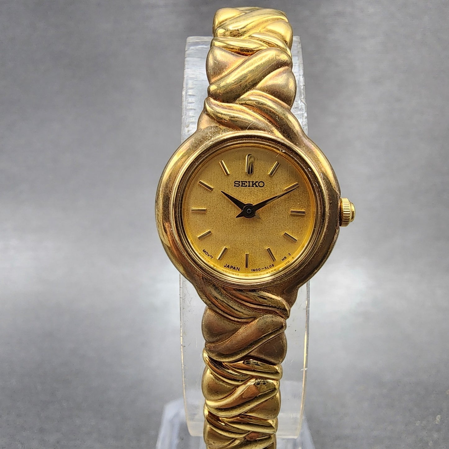 Seiko Watch Women 19mm Chamapgne Dial Gold Tone Round 1n001h40 New Battery0