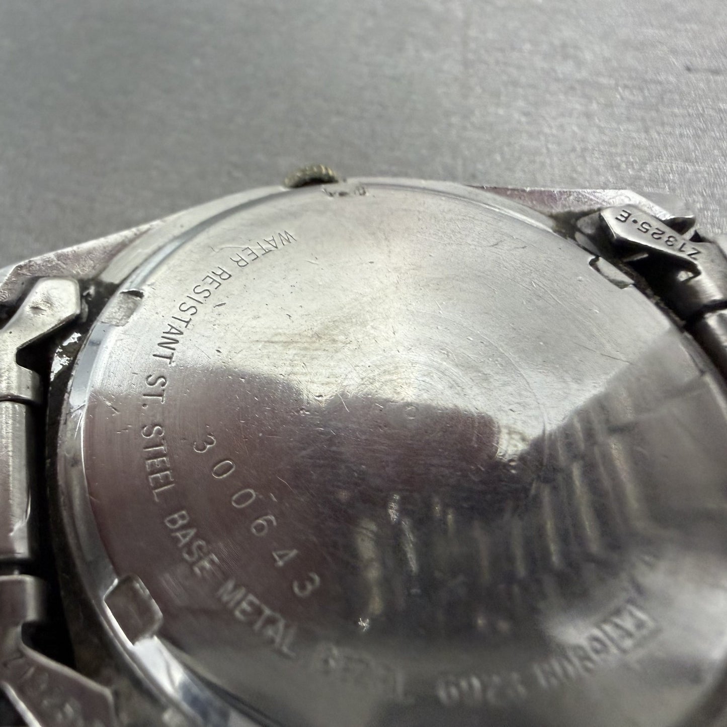 Seiko President SQ Watch Men 37mm Silver Dial Two Tone 6923-8089 READ!!!! NewBat9