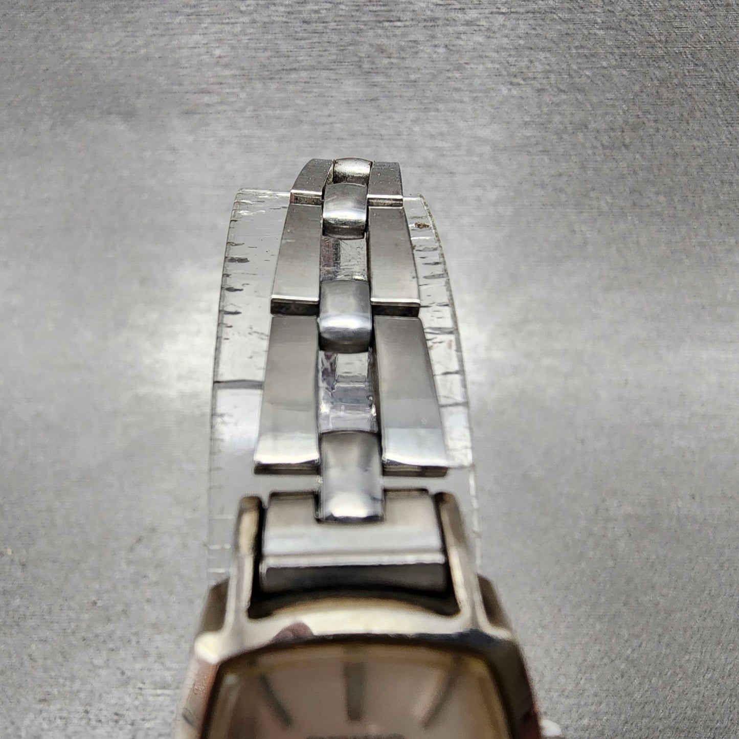 Seiko Chorus Tank Watch Women 17mm Silver Dial Silver Tone Rectangle Manual Runs3