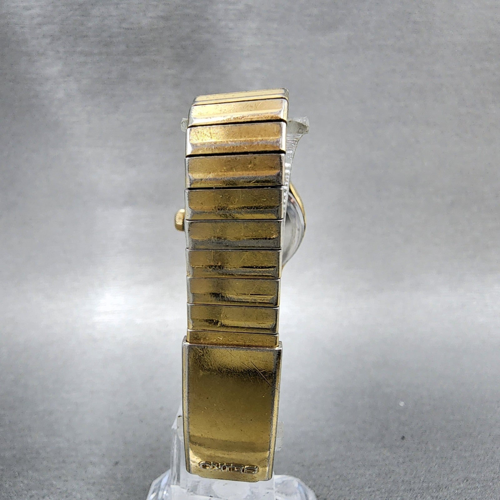 Seiko Watch Women 25mm Champagne Dial Gold Tone Manual Round 11040250 Runs7